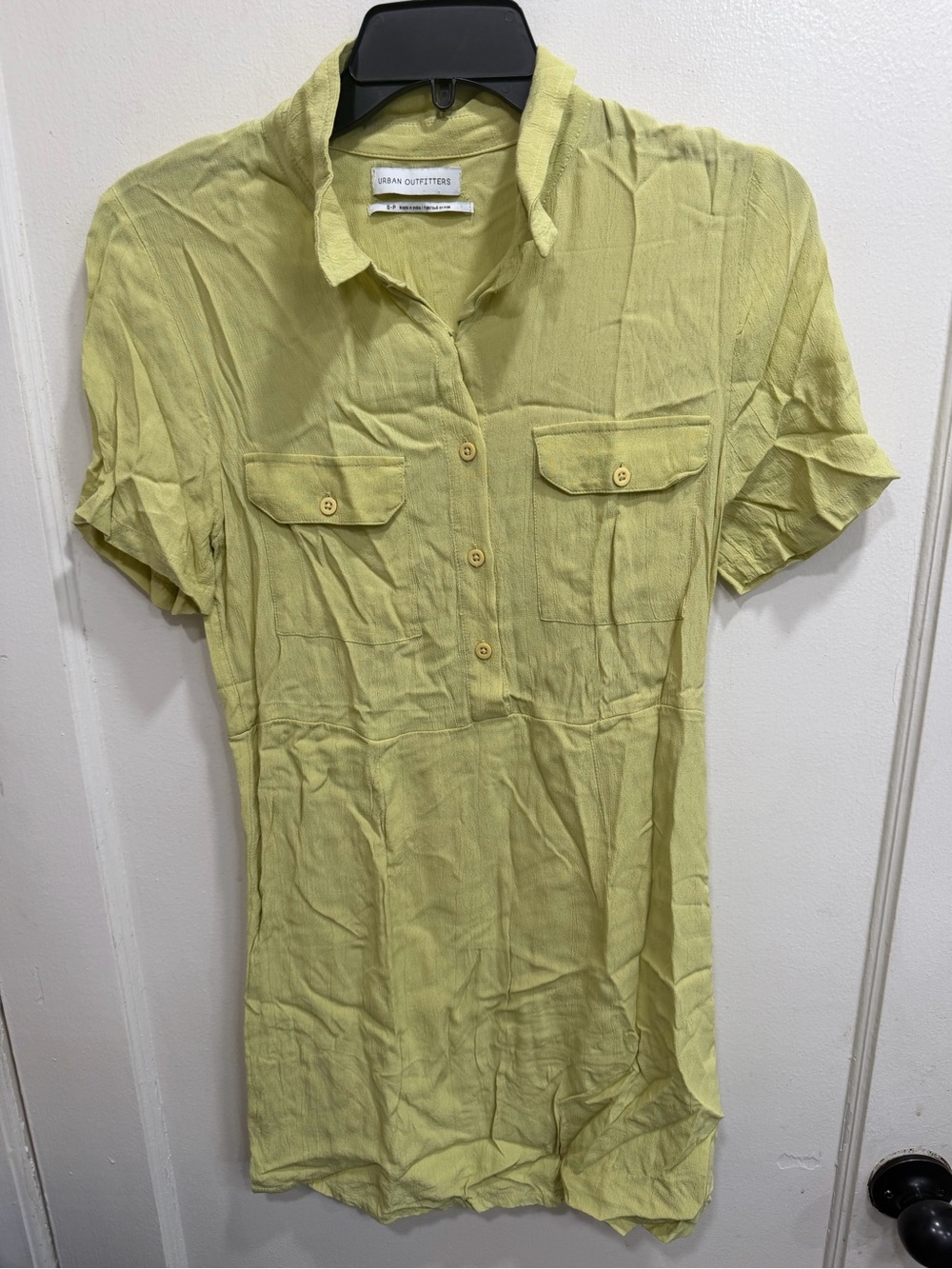 ❤️💜 5 for $20! Urban Outfitters Yellow-Green Short Sleeve Button Down Shirt